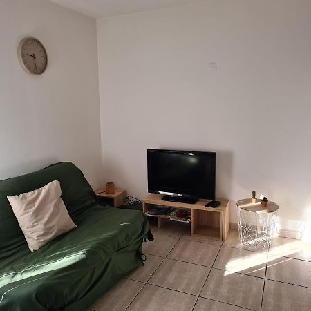 Superbe Appartement Avec Parking Gratuit Et Coin Exterieur Biguglia  Bagian luar foto