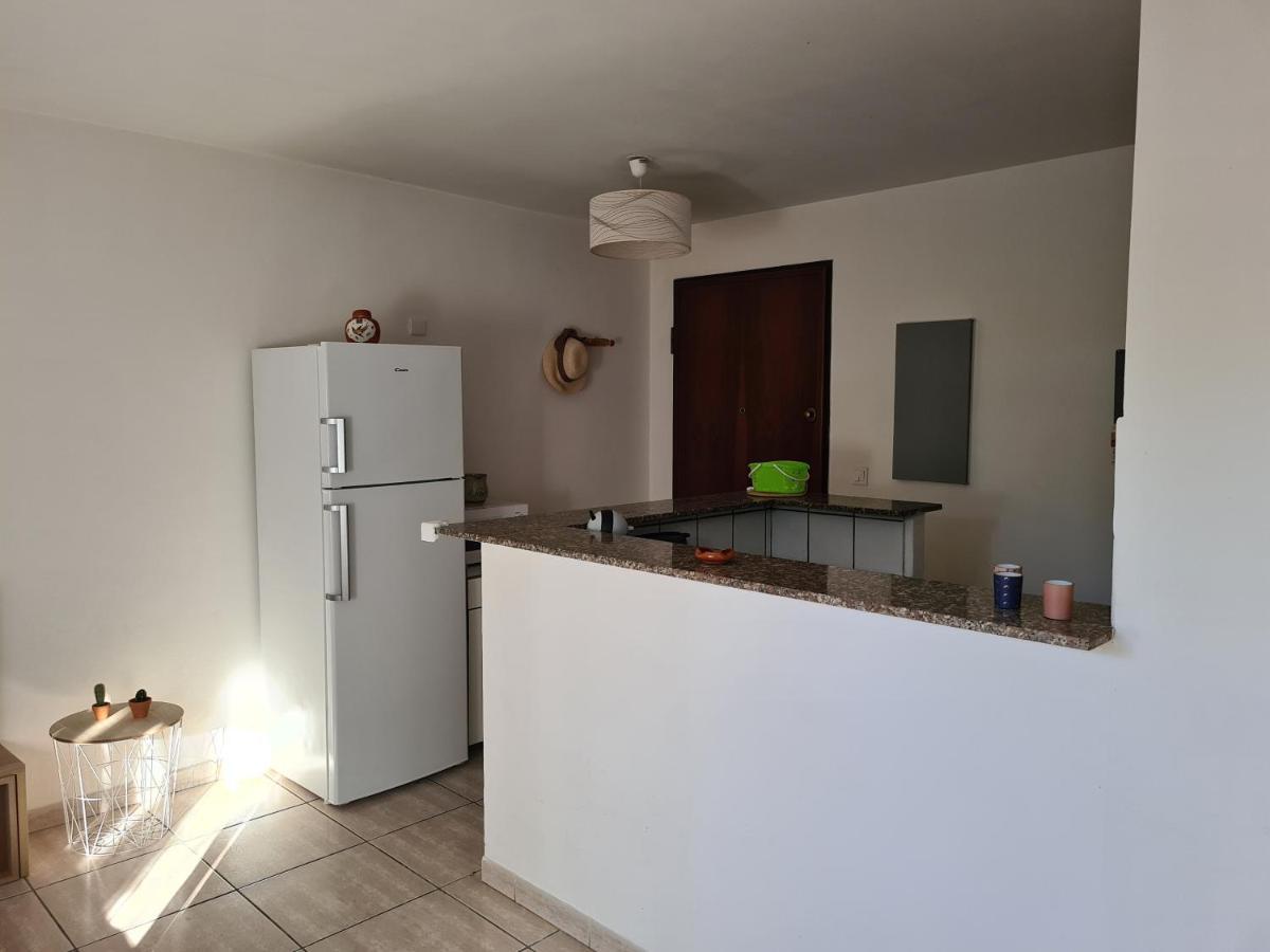 Superbe Appartement Avec Parking Gratuit Et Coin Exterieur Biguglia  Bagian luar foto